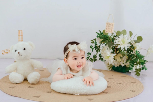 伊犁哈萨克孕妇几个月会有胎动